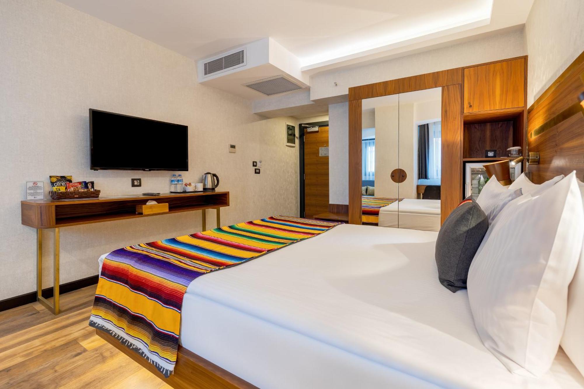 Hay Hotel Alsancak Izmir Exteriör bild