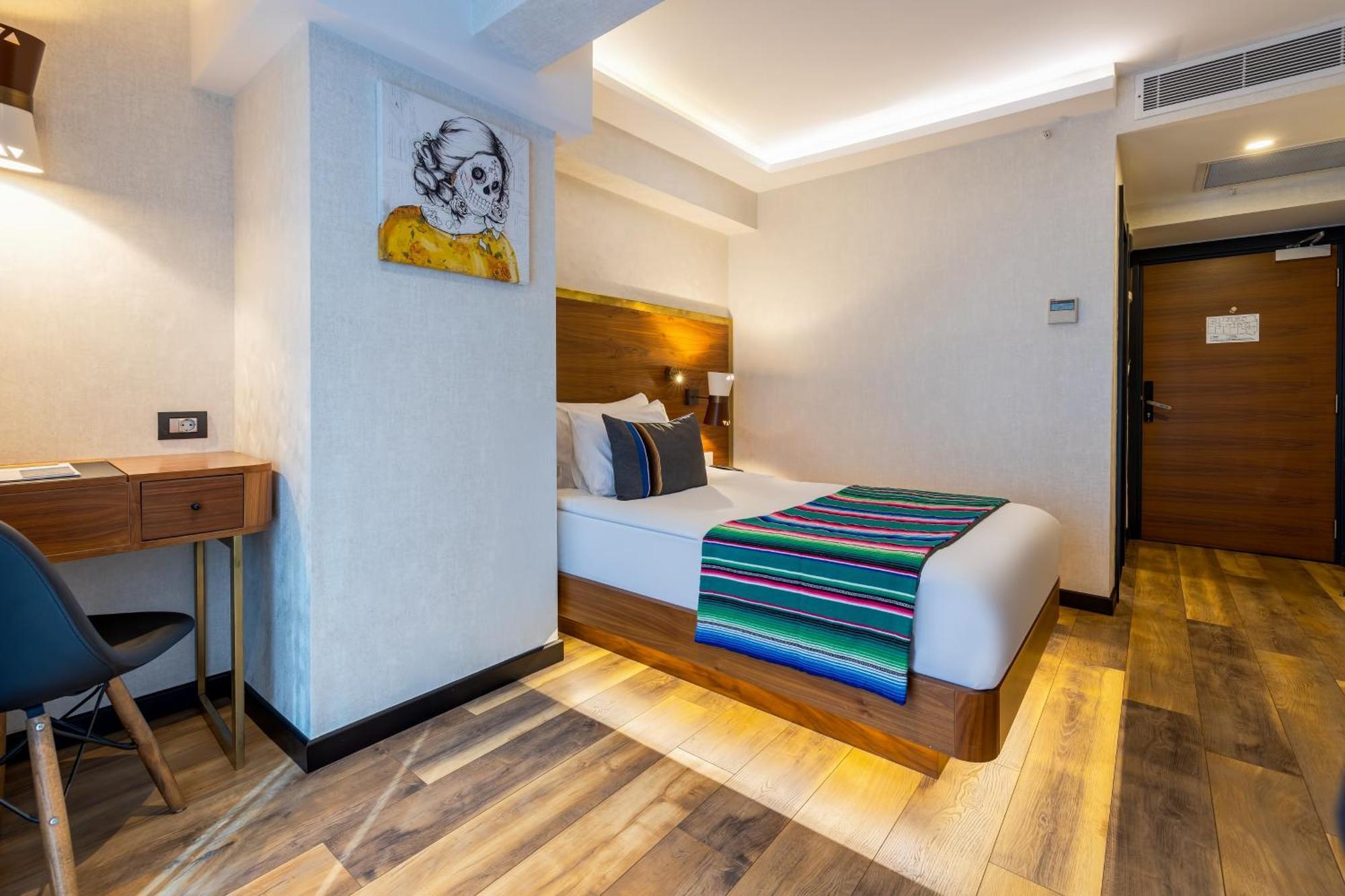 Hay Hotel Alsancak Izmir Exteriör bild