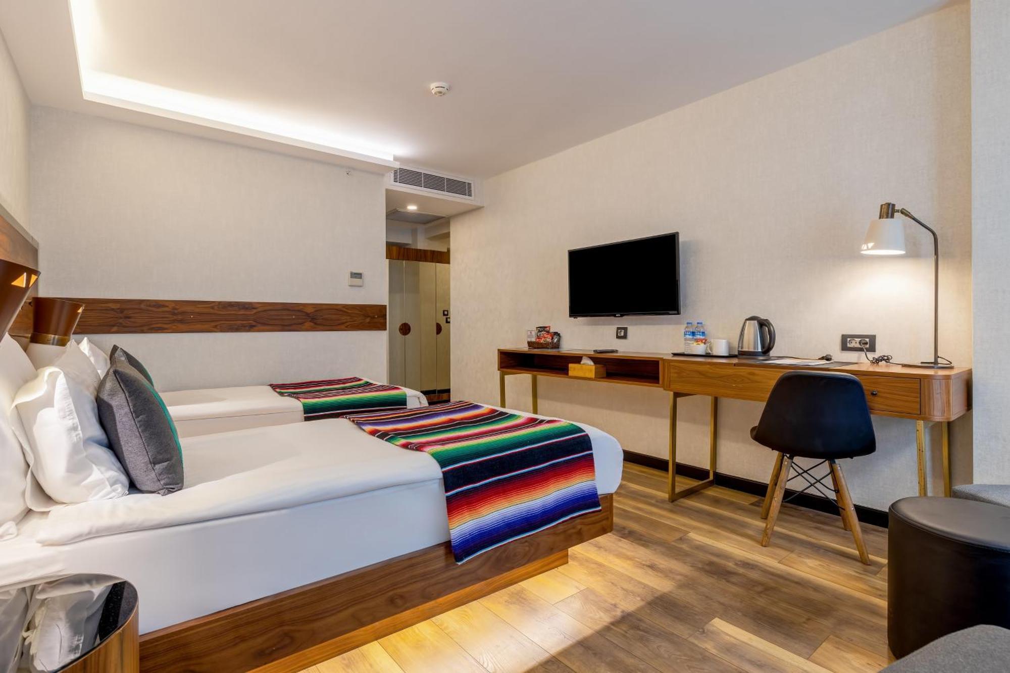Hay Hotel Alsancak Izmir Exteriör bild